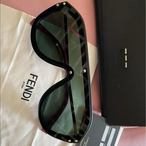 Authentic Fendi 99mm logofashion shield sunglasses